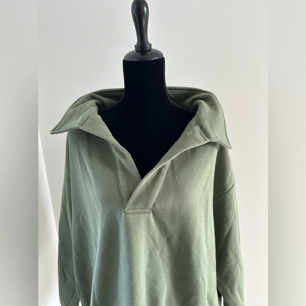 Women’s Crop Shop Boutique Oversized Collar Sweatshirt in Clover - Picture 3 of 7